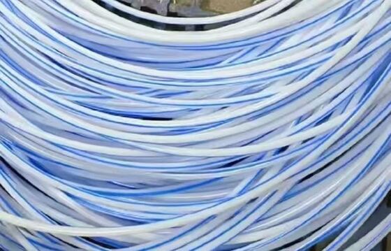 Harga bagus Tabung PTFE tahan suhu tinggi dengan ketahanan kimia dan sifat memadamkan diri untuk penggunaan elektronik on line