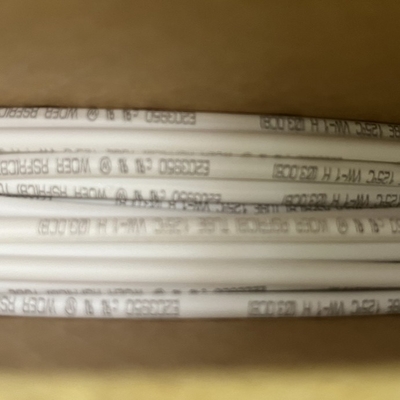 Harga bagus 2.5mm 2/1 White Heat Shrink Sleeving Tabung Tahan Api Fleksibel on line