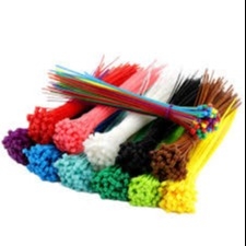 Harga bagus Ikatan Kabel Nylon 100-300mm Tahan UV Hitam 500mm on line